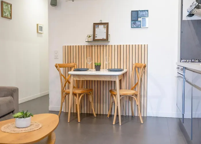 Les Sablettes Apartment