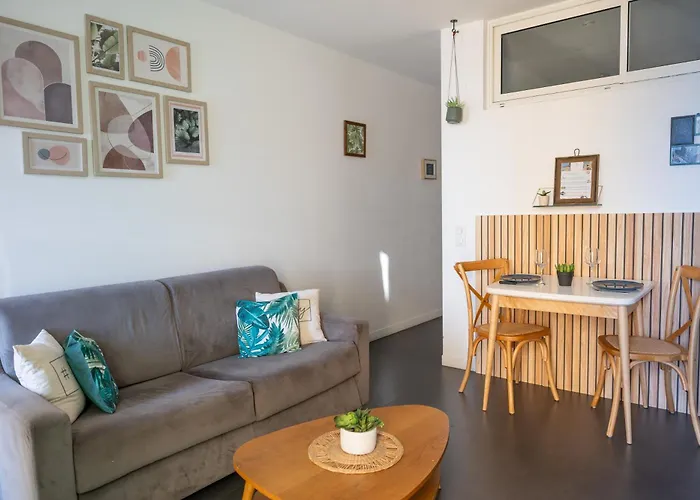 莱斯萨布雷特公寓 *